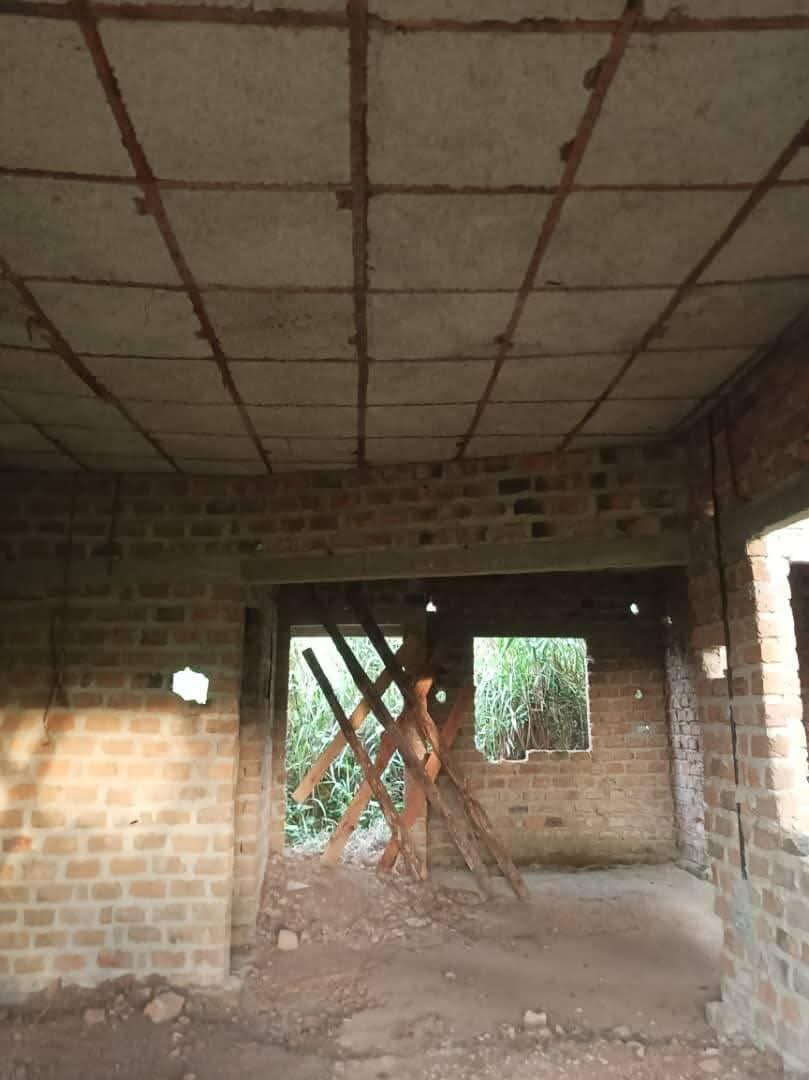 A picture of Shell house for sale on 12 decimals at 57M with