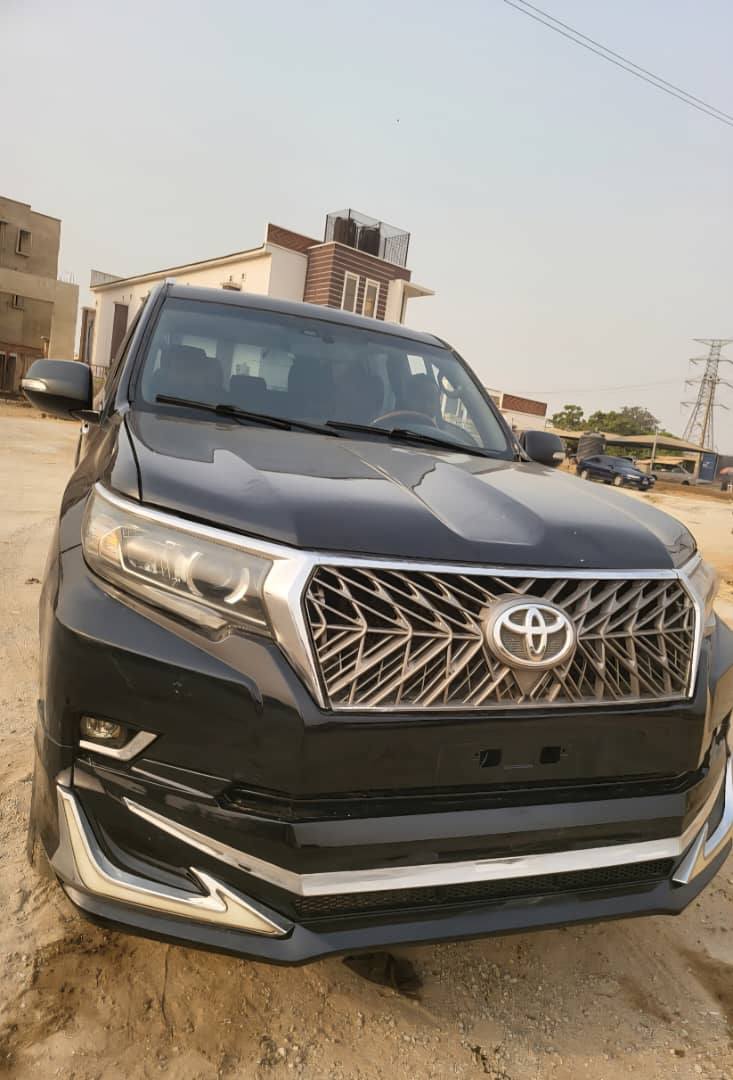 A picture of Top Distress Toyota Land cruiser Prado 2009 Upgraded to 2020