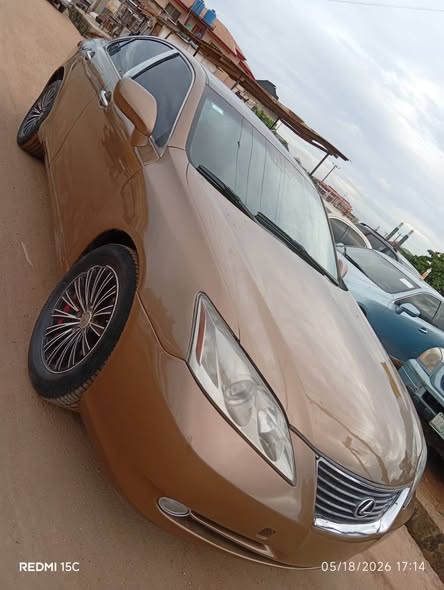 A picture of VERY SHARP LEXUS ES350 2008 07068808224