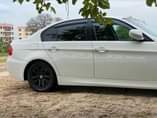 A picture of BMW 3 SERIES