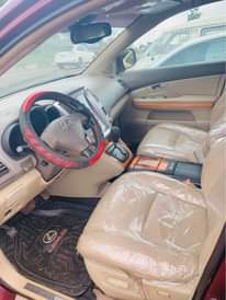 A picture of LEXUS RX 350