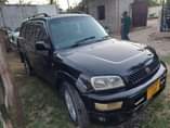 A picture of RAV4 OLD