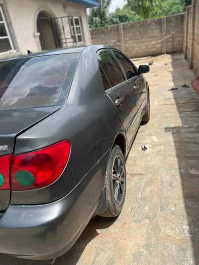 A picture of 06 Toyota Corolla