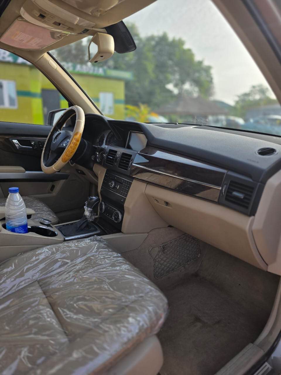 A picture of 2010 Mercedes GLK350
