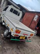 A picture of SUZUKI CARRY