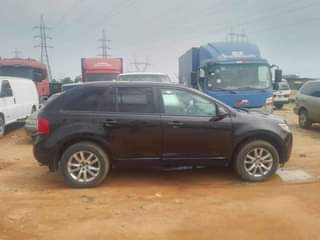 A picture of 2013 FORD EDGE