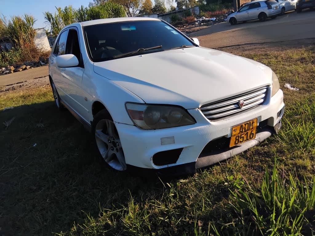 used toyota altezza