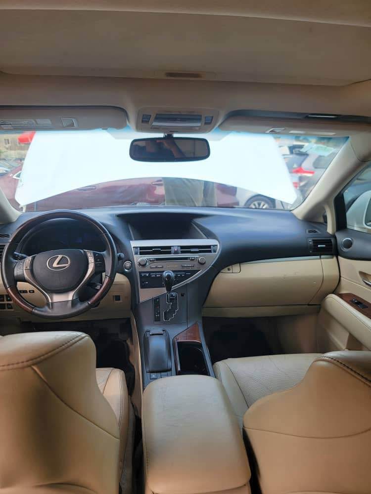 A picture of 2014 Rx350