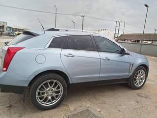 A picture of Cadillac SRX 013