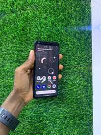 A picture of GOGGLE PIXEL 4XL GB 128 RAM 6