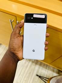 A picture of Google pixel 2xl gb64