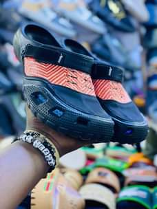 A picture of Shoes