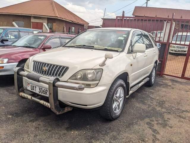 A picture of 2001 Toyota 2001