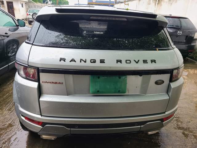 A picture of Register 2013 Range Rover Evoque