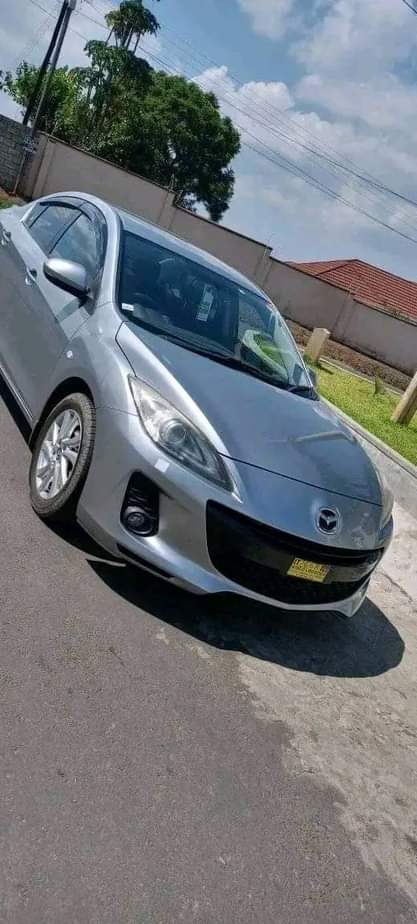 mazda axela