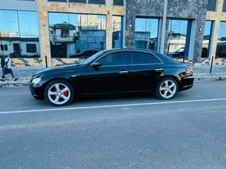 A picture of Toyota Mark x