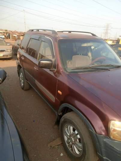 A picture of Honda CR V Automatic