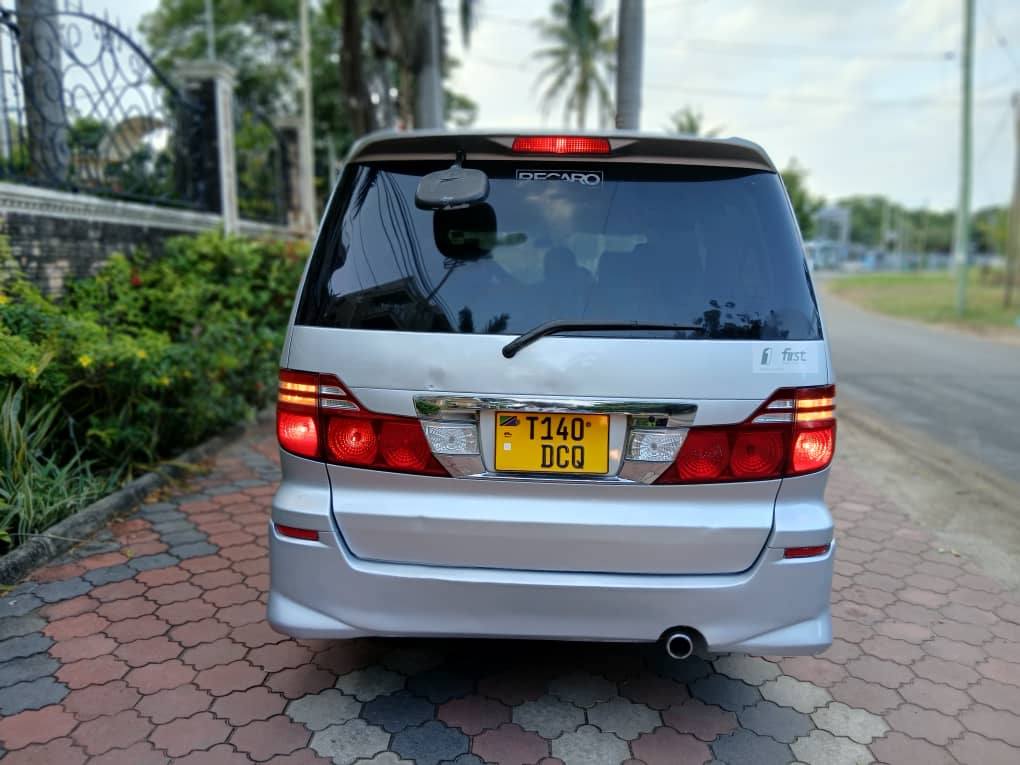 A picture of Toyota Alphard