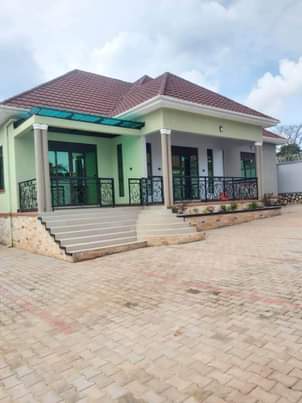 A picture of House for sale in kitende off Entebbe road At 650m