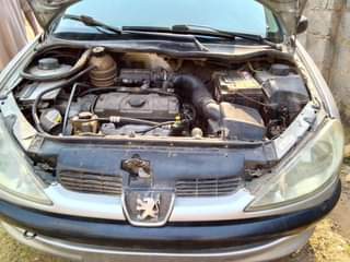 A picture of 2004 Peugeot 206 Ghjj
