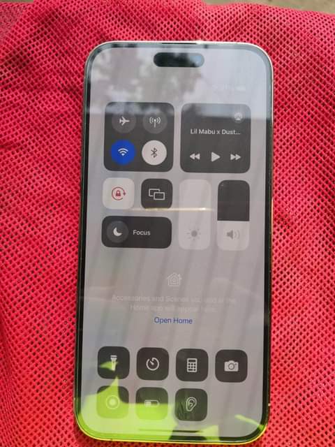 BlackBerry M.