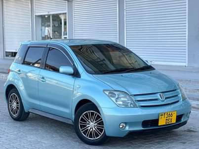 A picture of TOYOTA IST