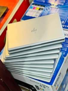 A picture of HP ELITEBOOK 1040x360 G6 1 500 000