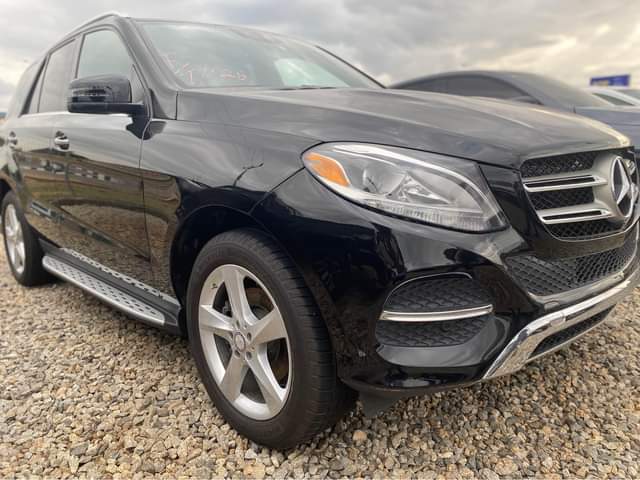 A picture of 2017 Foreign Used ML350