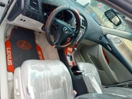 A picture of Lexus Es 350 Belgium standard first body pan Engine and