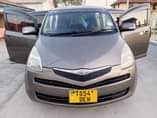 A picture of TOYOTA RACTIS BEI 8 8M