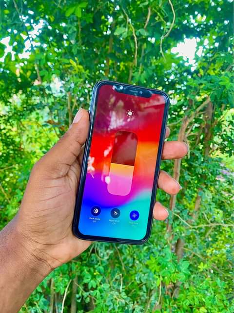 A picture of iPhone 11 128GB