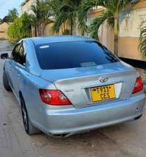 A picture of Toyota mark x