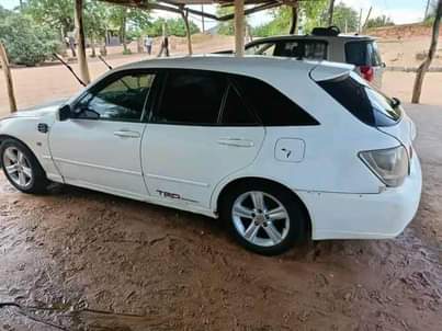 used toyota altezza