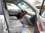 A picture of SPARKLING Tokunbo 2005 Toyota Highlander 4x4 Limited. Available For A