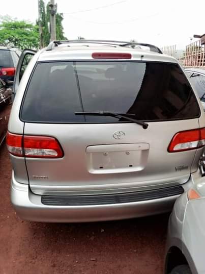 A picture of 2003 Toyota Sienna LE For Sale Seller Calling ID 2347073191012