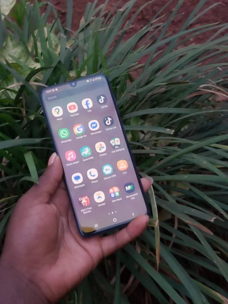 A picture of Sumsung a70