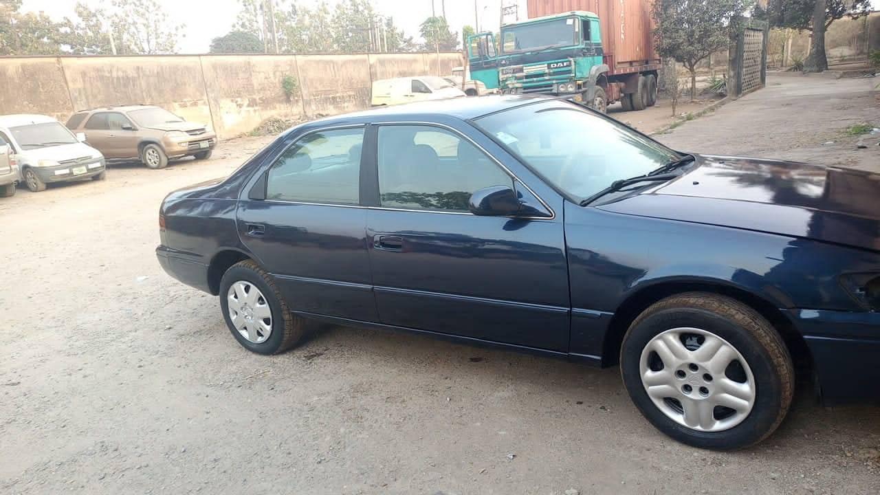 A picture of Pencil Camry 02