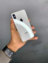 A picture of iphone X 64gb