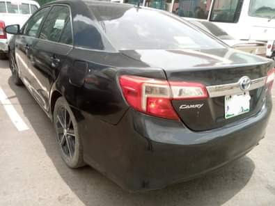 A picture of RELOCATION SALES A 2013 Toyota Camry hybrid well maintained Body