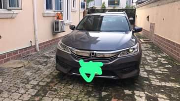 A picture of 2017 Honda accord LX trim