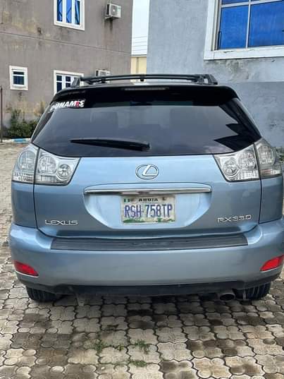 A picture of RX 330