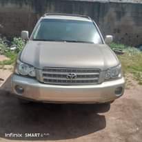 A picture of Toyota 2003Highland