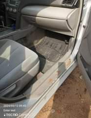 A picture of 2010 Camry with venza engine Engine has noise Body needs