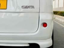 A picture of TOYOTA SIENTA