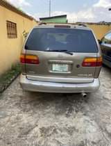 A picture of Sienna 99 very clean engine n gear working perfect ac