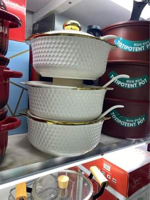 A picture of Ceramic dishes 0704297488