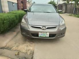 A picture of Honda Accord DC V4