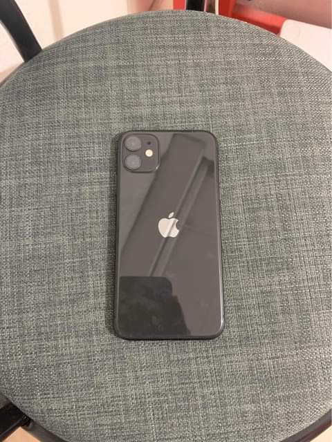 Apple V.