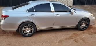 A picture of Lexus ES350 2010