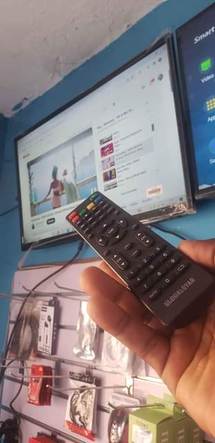 A picture of Tv 32 inches Globalstar on sell 250k in banda kireka